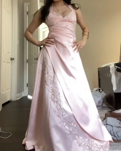 Elegant Halter Neck Sweetheart Embroidered Satin Bow Back Maxi Prom Dress