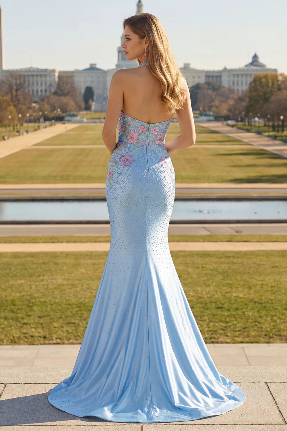 Elegant Halter Neck V Neck Beaded Floral Applique High Slit Mermaid Satin Prom Dress