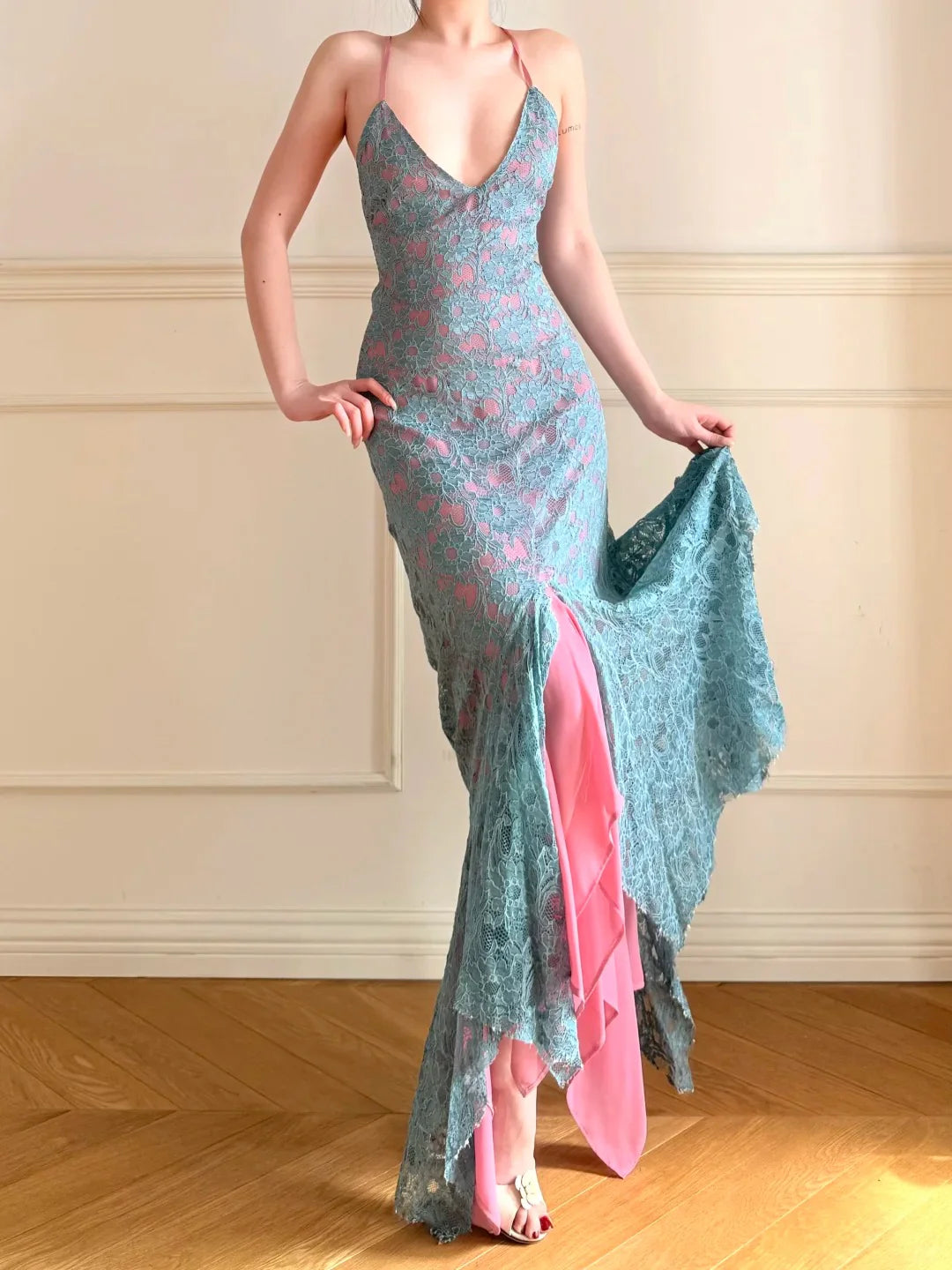 Elegant Light Blue Lace Prom Dress With Pink Lining Spaghetti Straps Crisscross Back And Asymmetrical Mermaid Skirt For Formal Evening Party