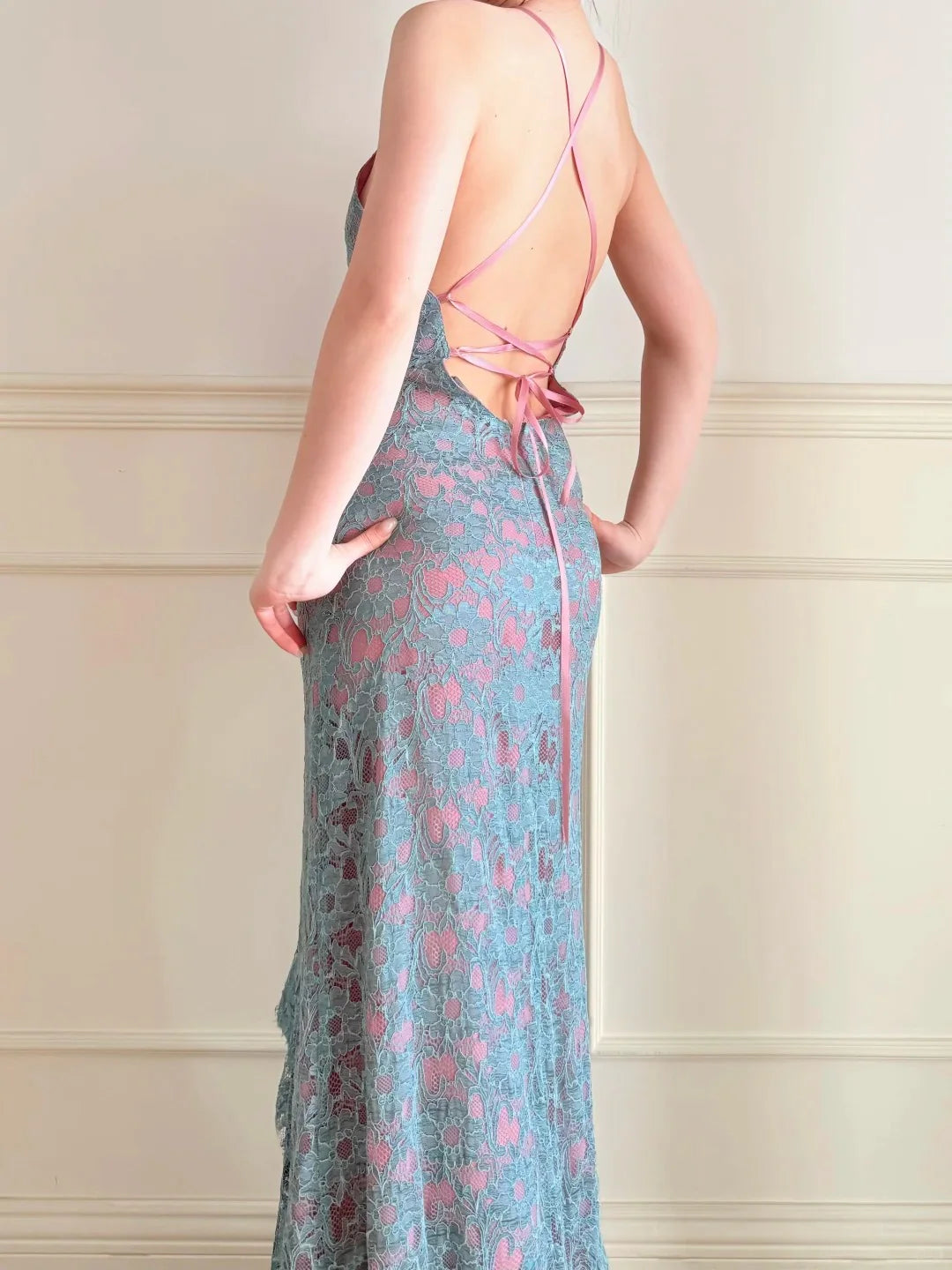 Elegant Light Blue Lace Prom Dress With Pink Lining Spaghetti Straps Crisscross Back And Asymmetrical Mermaid Skirt For Formal Evening Party