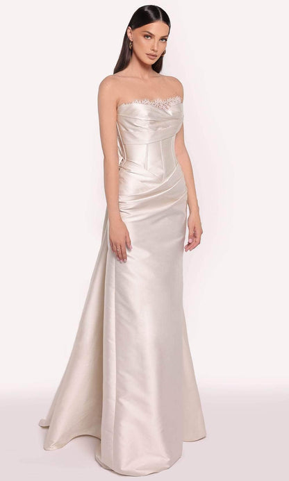 Elegant Mermaid Strapless Lace-Trimmed Bow-Back Prom Dress