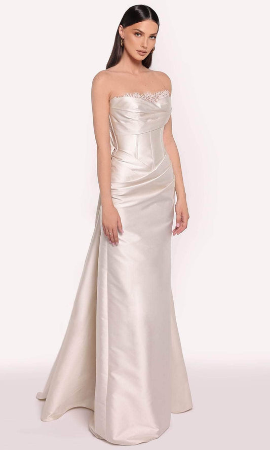 Elegant Mermaid Strapless Lace-Trimmed Bow-Back Prom Dress