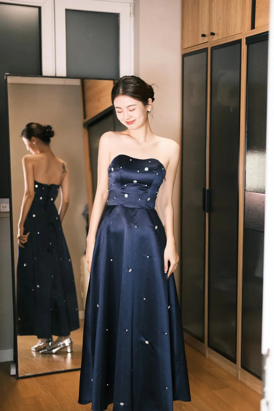 Elegant Navy Blue Strapless Prom Dress With Sweetheart Neckline And Crystal Star Appliques For Formal Evening Party