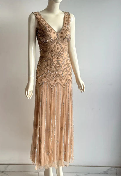 Elegant Nude V-Neck Prom Dress With 1920s Beaded Flapper Design Art Deco Beadwork And Fringe Skirt For Formal Evening Party