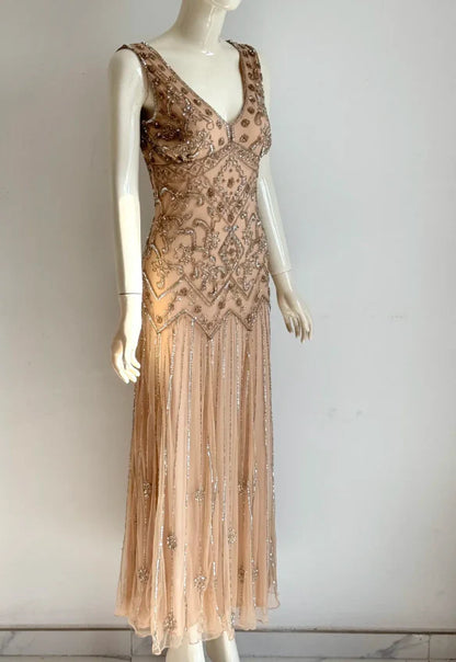 Elegant Nude V-Neck Prom Dress With 1920s Beaded Flapper Design Art Deco Beadwork And Fringe Skirt For Formal Evening Party