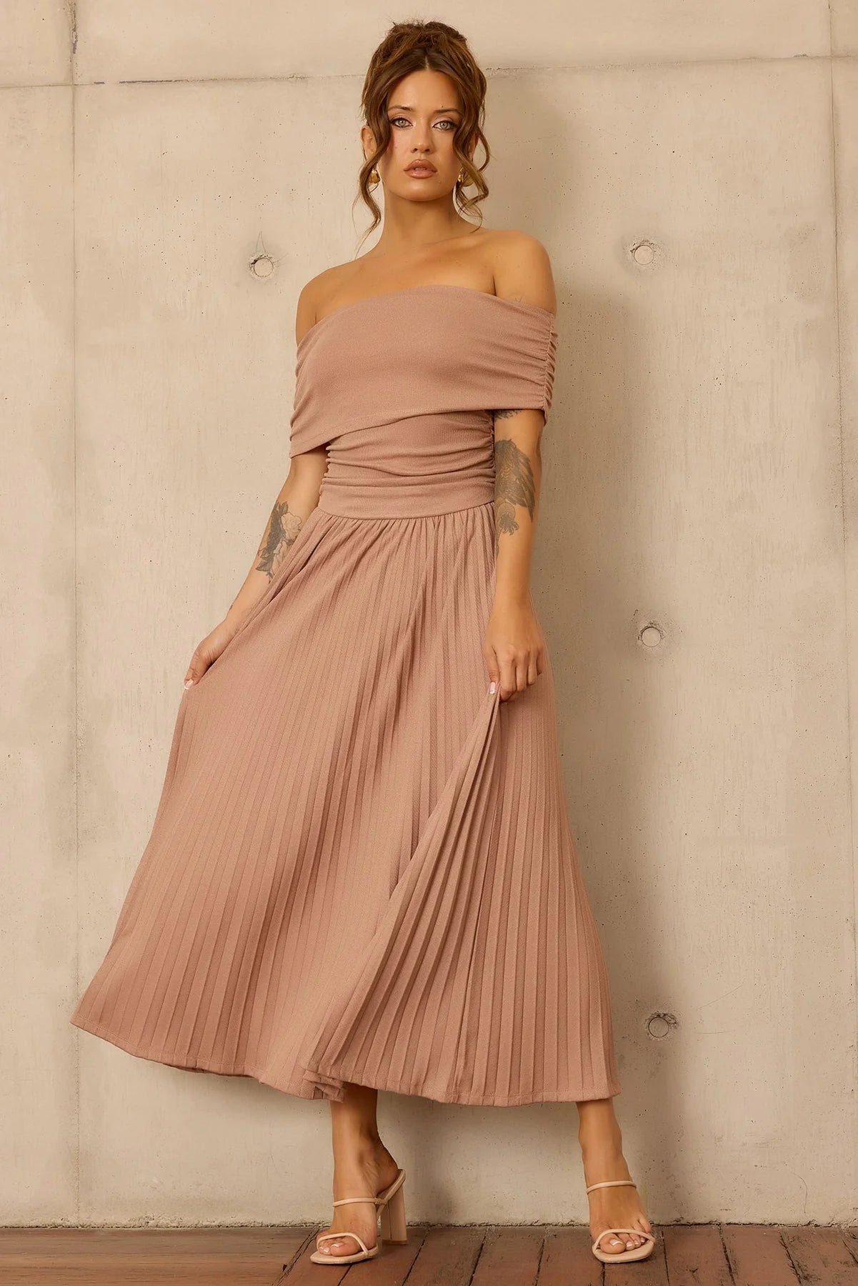 Elegant Off Shoulder Ruched Waist Pleated Ribbed Knit A Line Maxi Prom Dress For Formal Evening Gala Cocktail Party Wedding Guest