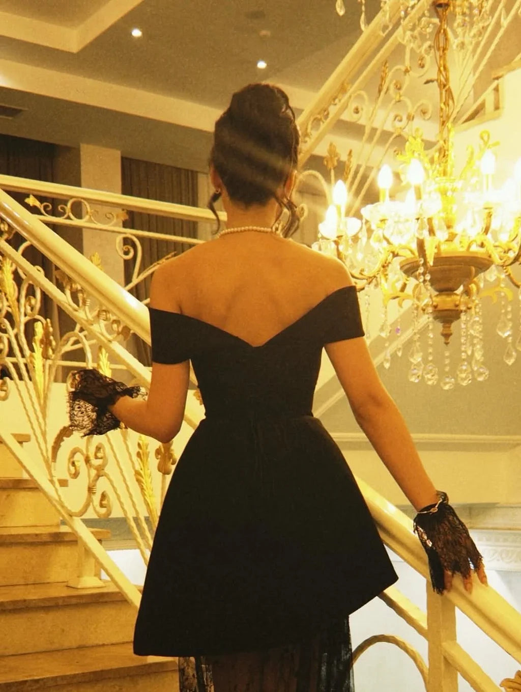 Elegant Off The Shoulder V Back Lace Insert Flared Skirt Maxi Prom Dress For Formal Evening Red Carpet