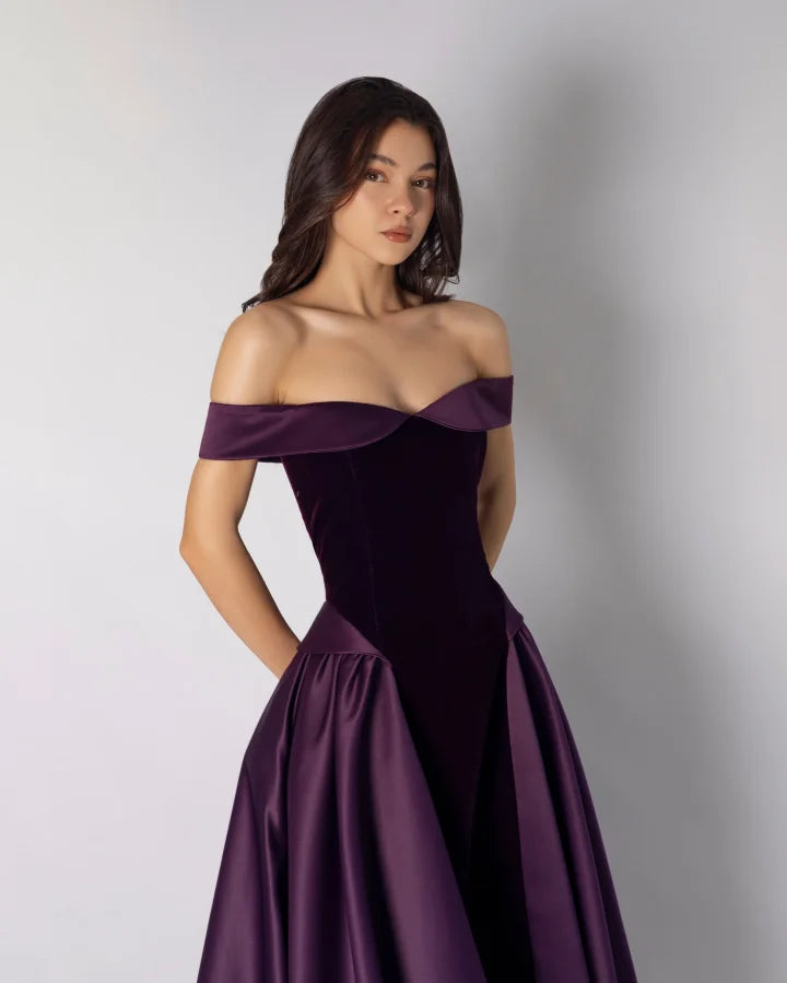 Elegant Off The Shoulder Velvet Satin Ball Gown Maxi Prom Dress For Formal Evening Red Carpet
