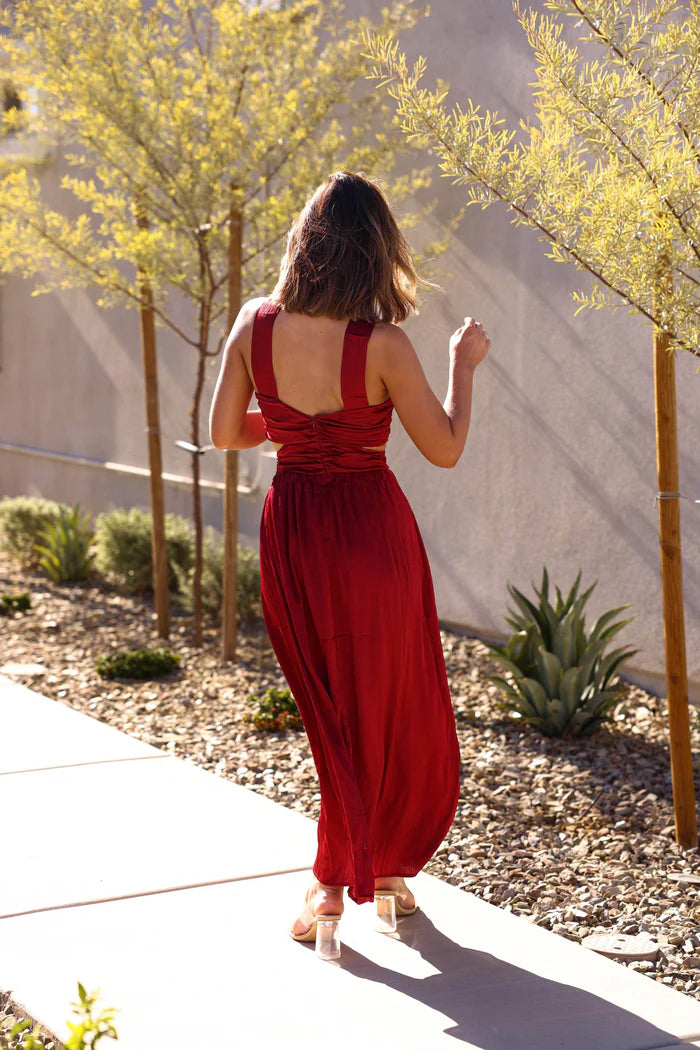 Elegant Sleeveless Halter Neck Ruched Cutout Flowy Maxi Prom Dress For Wedding Guest Bridal Shower Formal Evening
