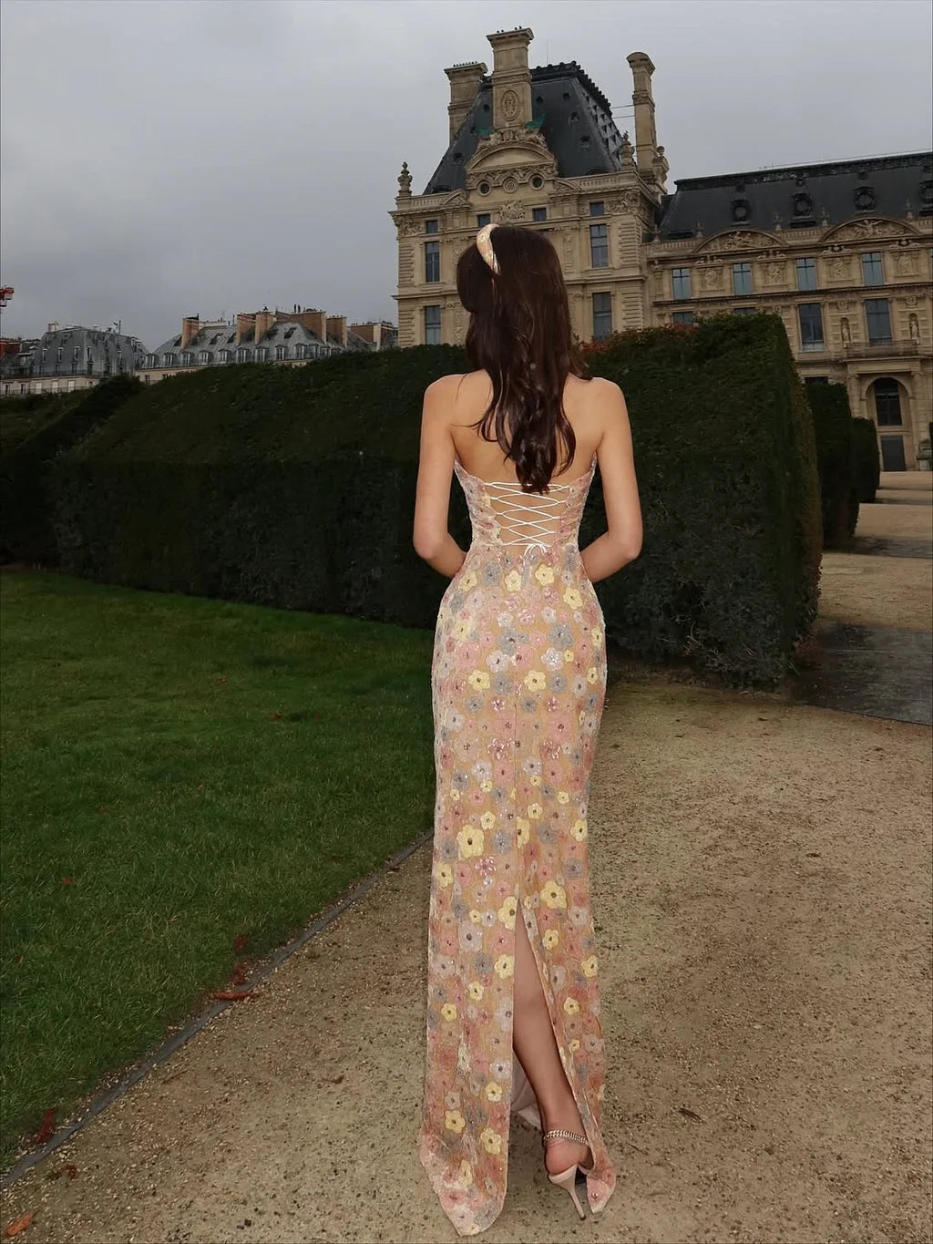 Elegant Sleeveless High Neck Lace Up Back 3D Floral Embroidered Bodycon Maxi Prom Dress With Slit For Formal Evening Wedding Guest