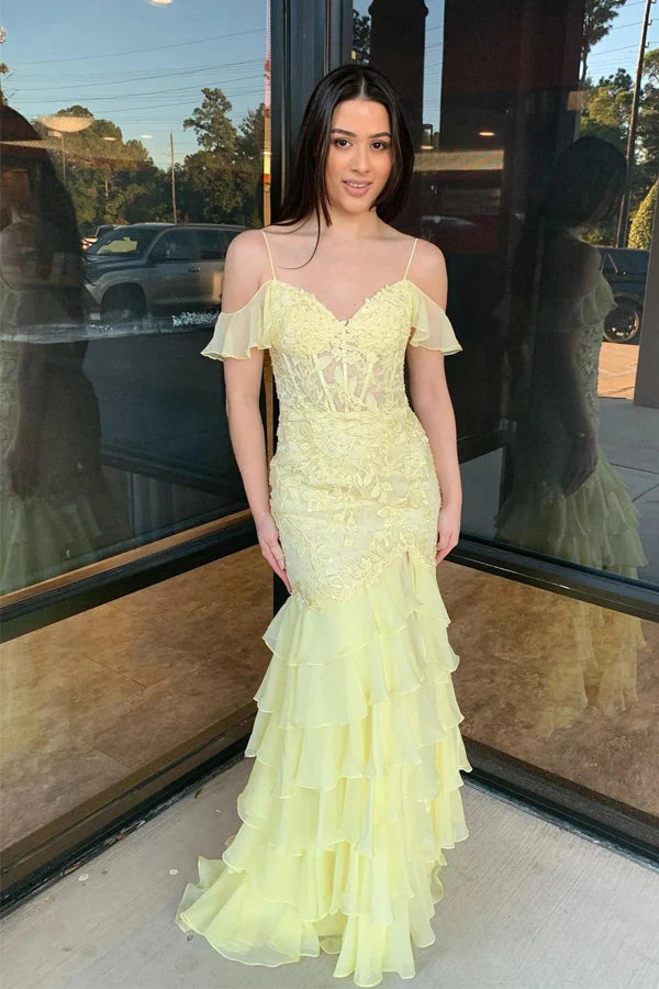 Elegant Spaghetti Strap Off The Shoulder Ruffle Sleeve Lace Applique Tiered Ruffle Mermaid Maxi Prom Dress For Formal Evening Wedding Guest