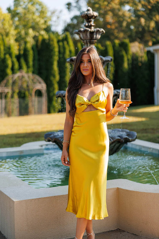 Elegant Spaghetti Strap Open Back Bow Detail Cutout Satin Midi Prom Dress For Wedding Guest Bridal Shower Formal Evening