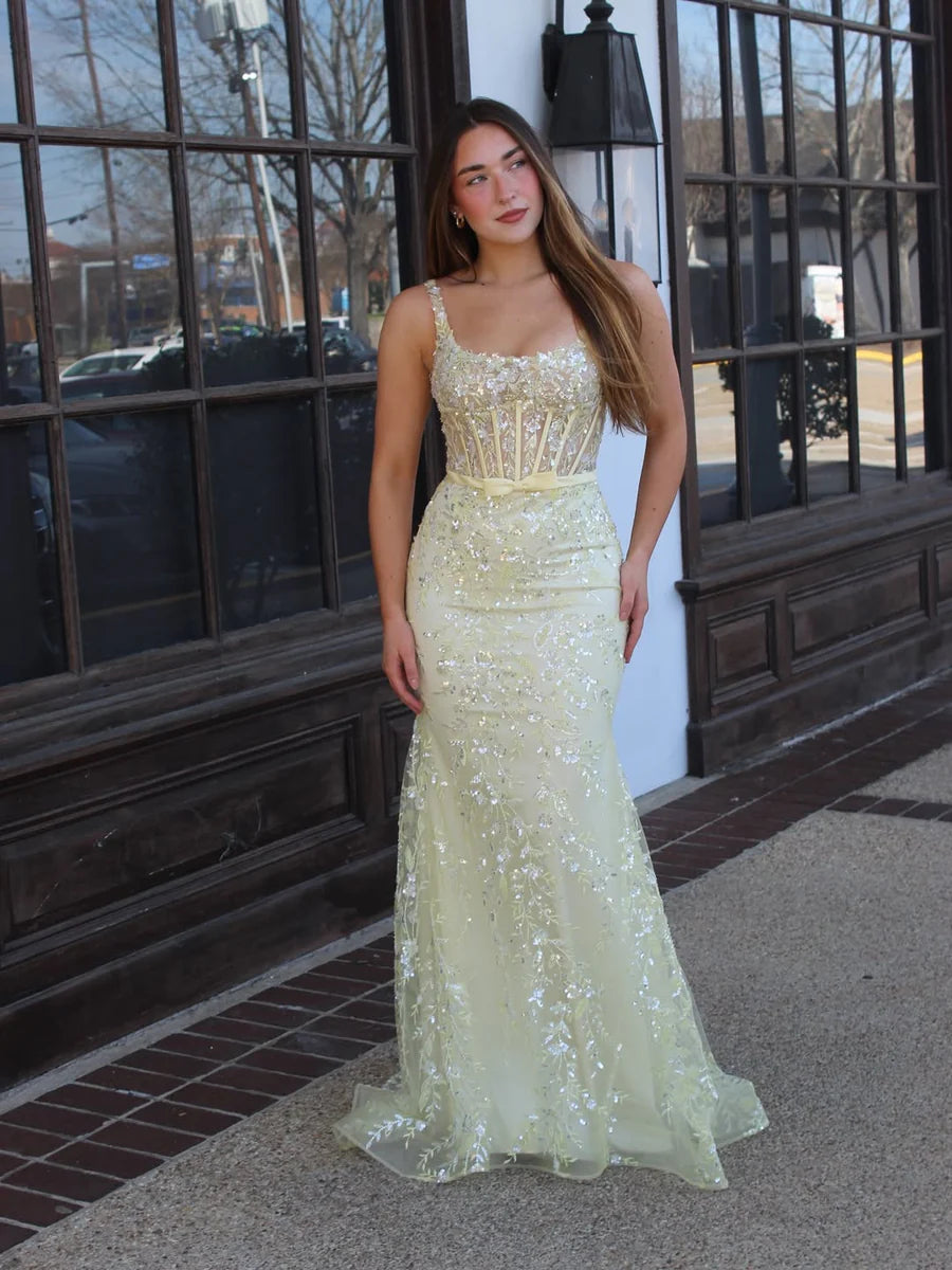 Elegant Spaghetti Strap Square Neck Open Back Corset Detail 3D Floral Sequin Applique Tulle Mermaid Maxi Evening Dress For Formal Evening Prom Wedding Guest Bridesmaid Cocktail Party Gala
