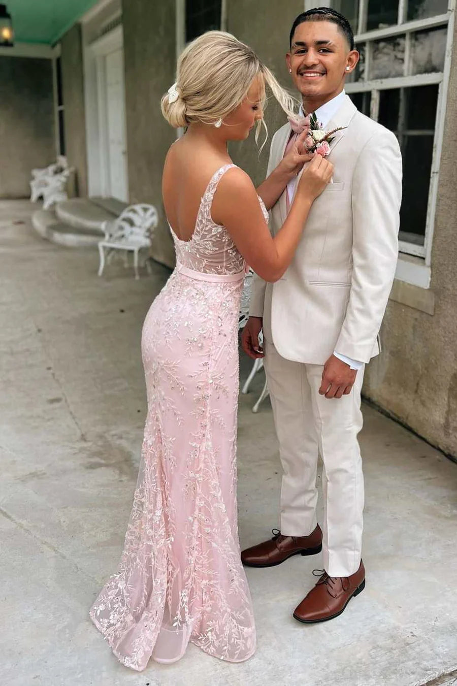 Elegant Spaghetti Strap Square Neck Open Back Corset Detail 3D Floral Sequin Applique Tulle Mermaid Maxi Evening Dress For Formal Evening Prom Wedding Guest Bridesmaid Cocktail Party Gala