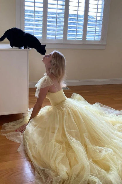 Elegant Spaghetti Strap Sweetheart Neckline Puff Sleeve Detail Tiered Ruffle Tulle A Line Evening Dress With Train For Formal Evening Prom Wedding Guest Bridesmaid Gala
