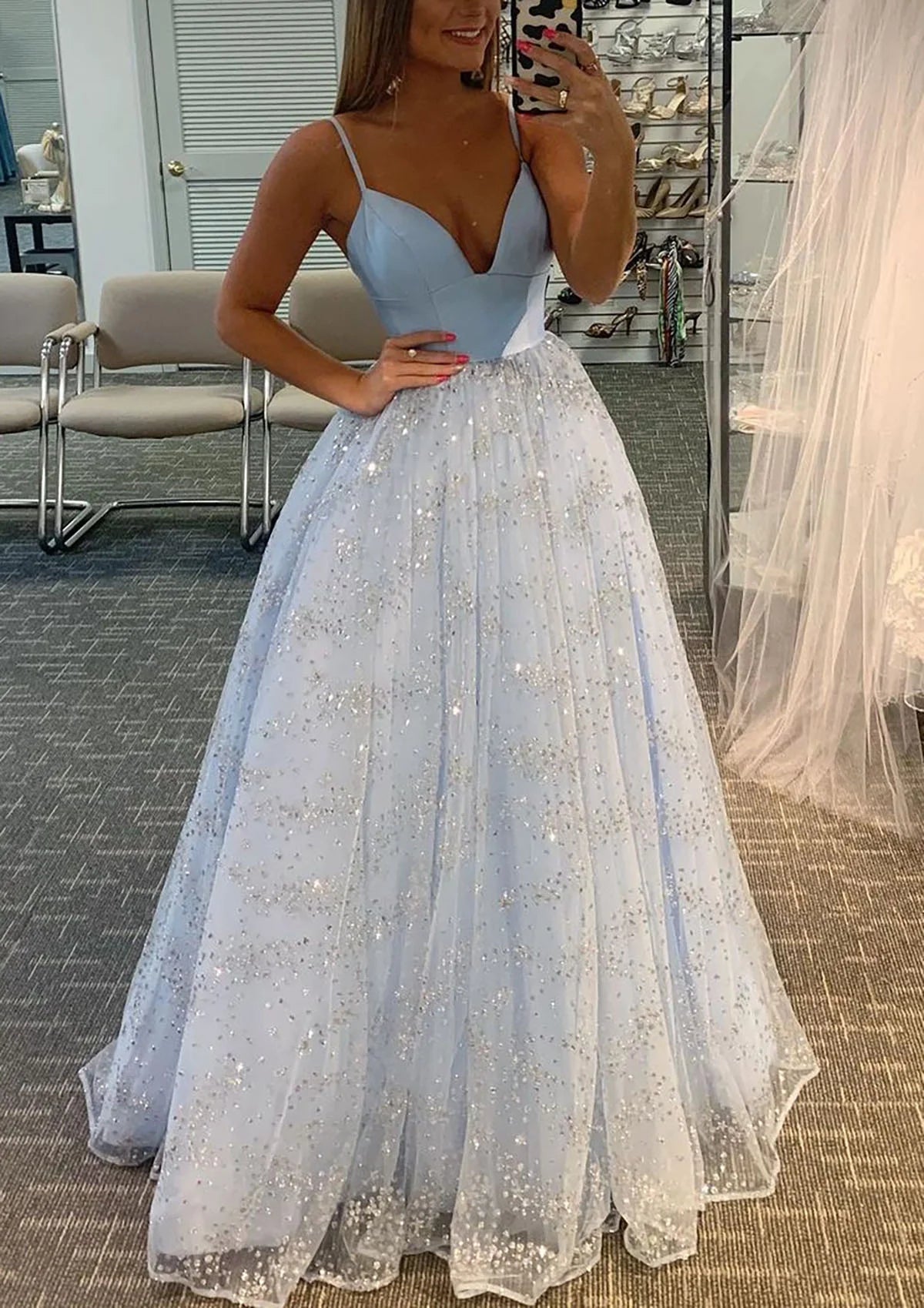 Elegant Spaghetti Strap V Neck Lace Up Back Glitter Sequin Ball Gown Prom Dress For Formal Evening Gala Wedding