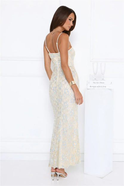 Elegant Spaghetti Strap V Neckline 3D Floral Sequin Embellished Mermaid Maxi Evening Dress For Formal Evening Prom Wedding Guest Bridesmaid Cocktail Party Gala