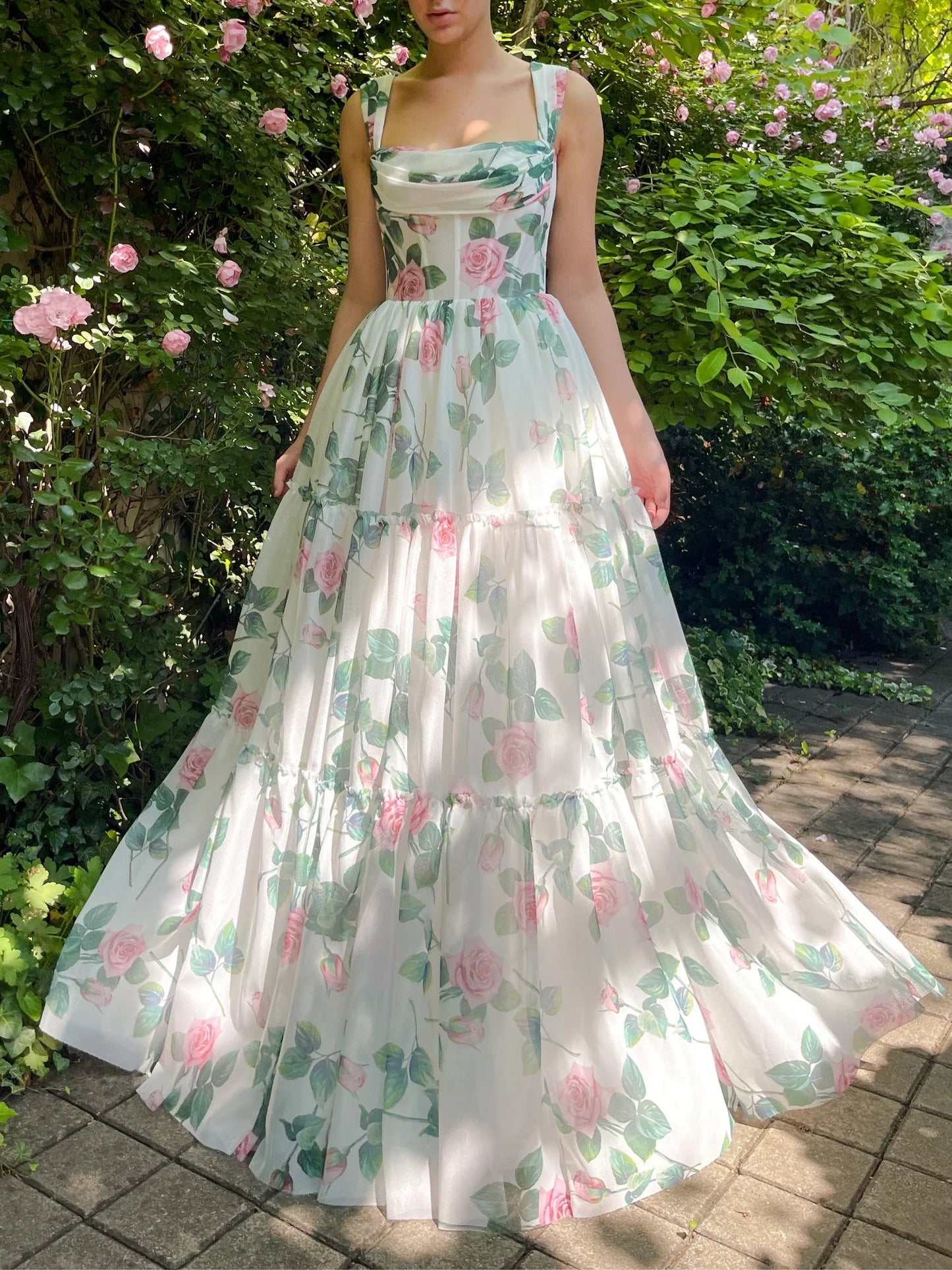 Elegant Square Neck Floral Print Tiered Ruffle Lace Up Back Chiffon Maxi Prom Dress For Formal Evening Gala Wedding Guest Bridesmaid