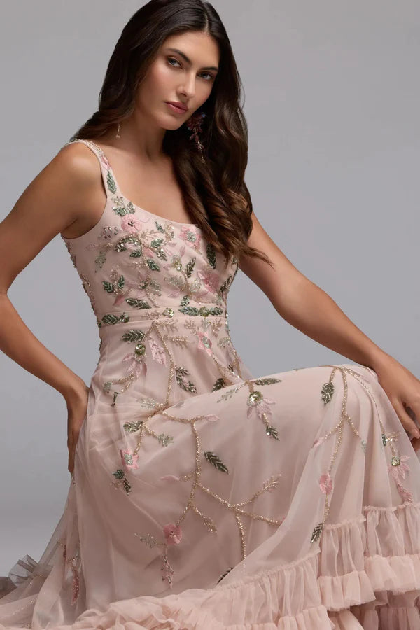 Elegant Square Neck Sleeveless Floral Embroidered Ruffle Tiered Maxi Prom Dress For Formal Evening Gala Wedding Guest Bridesmaid