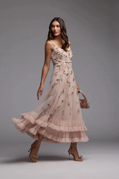 Elegant Square Neck Sleeveless Floral Embroidered Ruffle Tiered Maxi Prom Dress For Formal Evening Gala Wedding Guest Bridesmaid