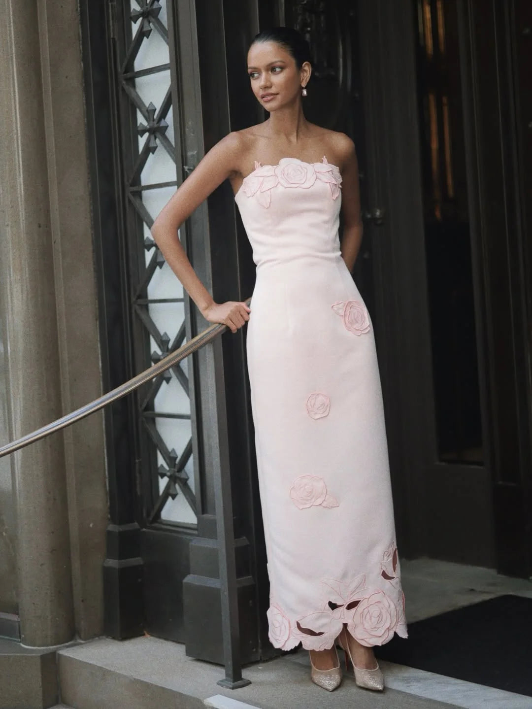 Elegant Strapless 3D Rose Applique Bodycon Maxi Prom Dress For Formal Evening Wedding Guest