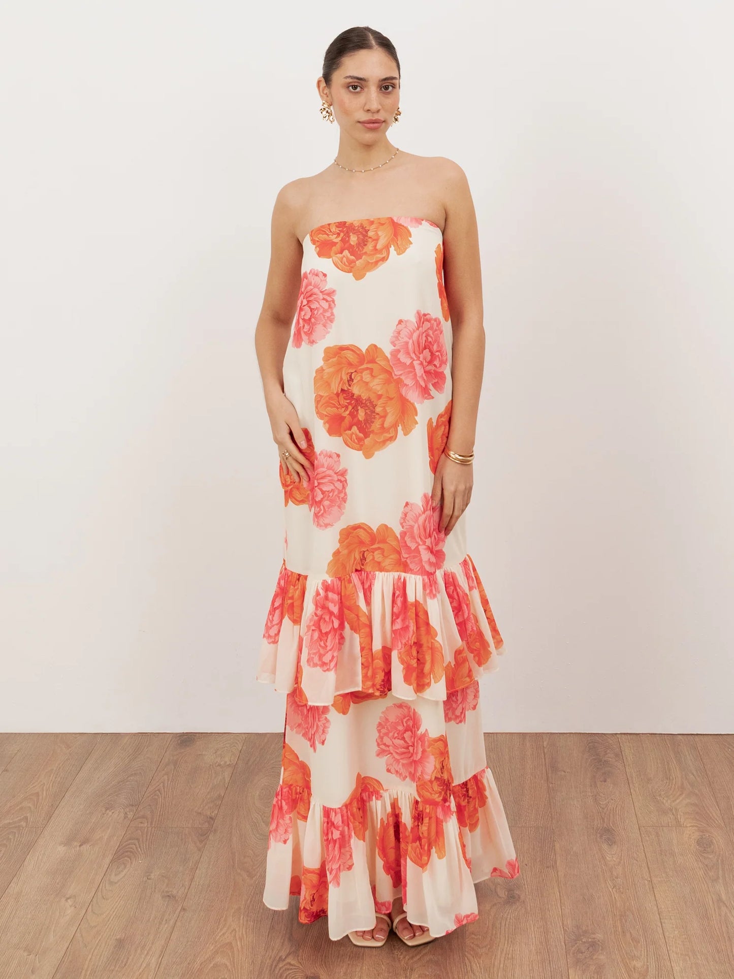 Elegant Strapless Floral Print Tiered Ruffle Maxi Prom Dress For Formal Evening Gala Wedding Guest Bridesmaid