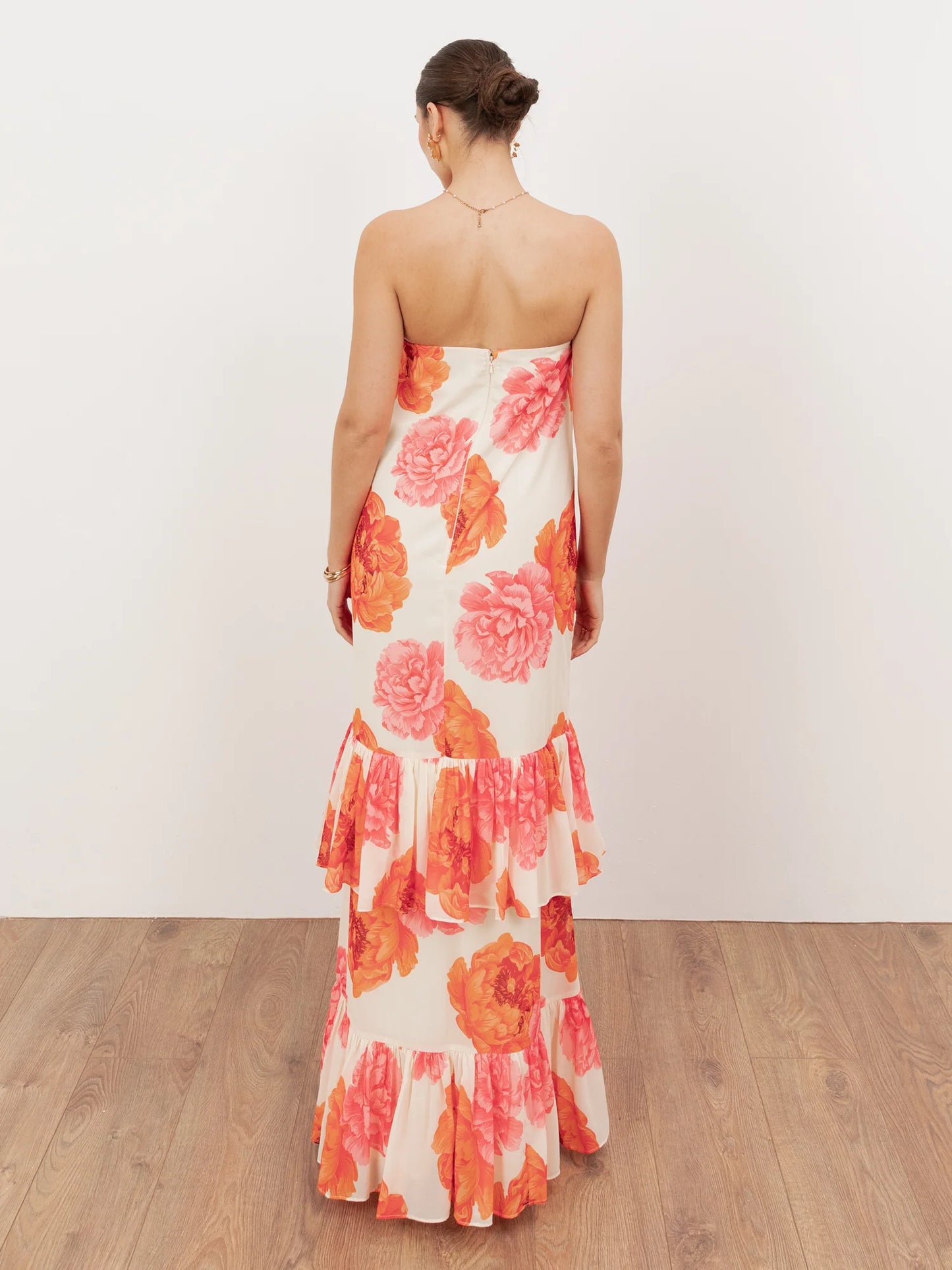 Elegant Strapless Floral Print Tiered Ruffle Maxi Prom Dress For Formal Evening Gala Wedding Guest Bridesmaid