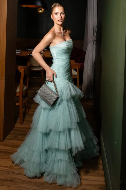 Elegant Strapless Ruched Bodice Tiered Ruffle Tulle Mermaid Evening Dress For Formal Evening Gala Wedding Guest Prom Red Carpet Event
