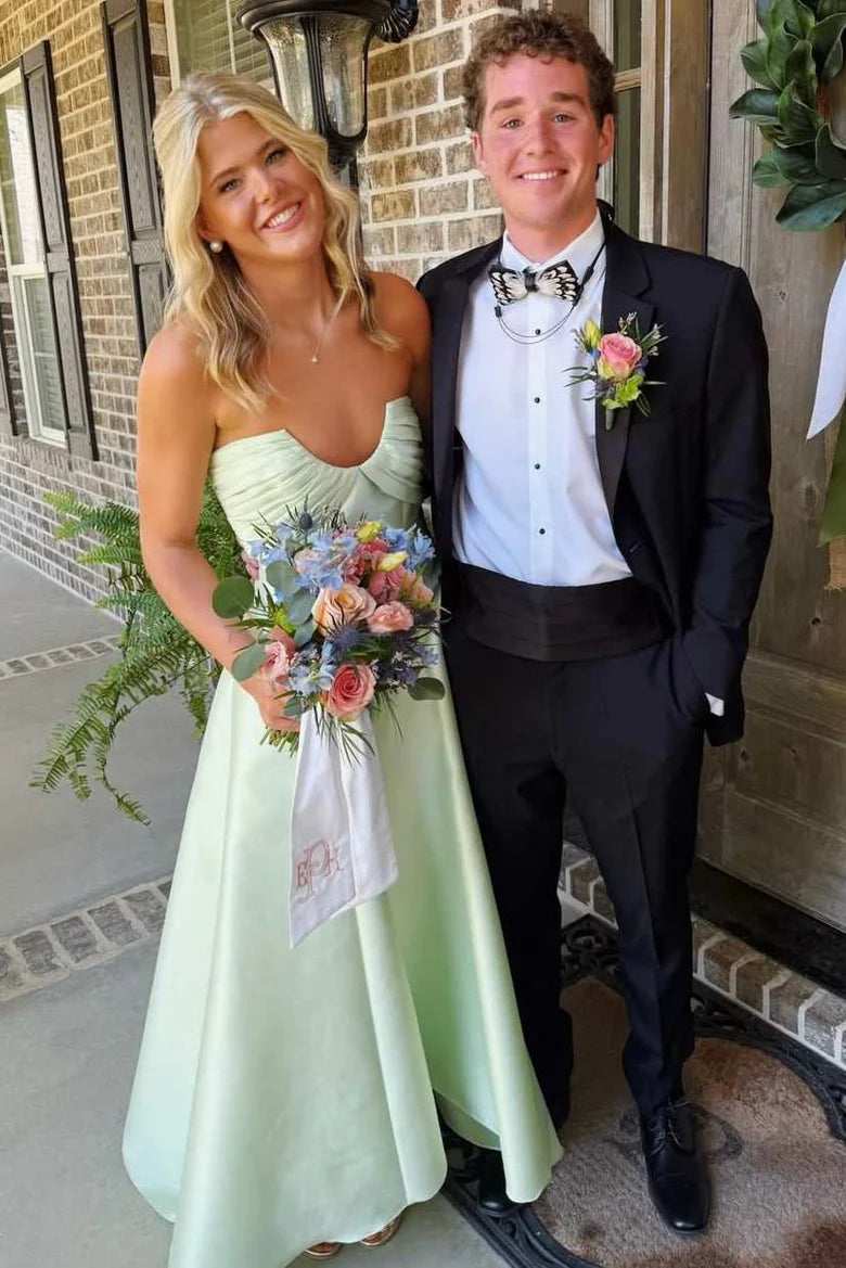 Elegant Strapless Sweetheart Neckline Ruched Bodice A Line Satin Evening Dress For Prom Wedding Guest Bridesmaid Formal Event