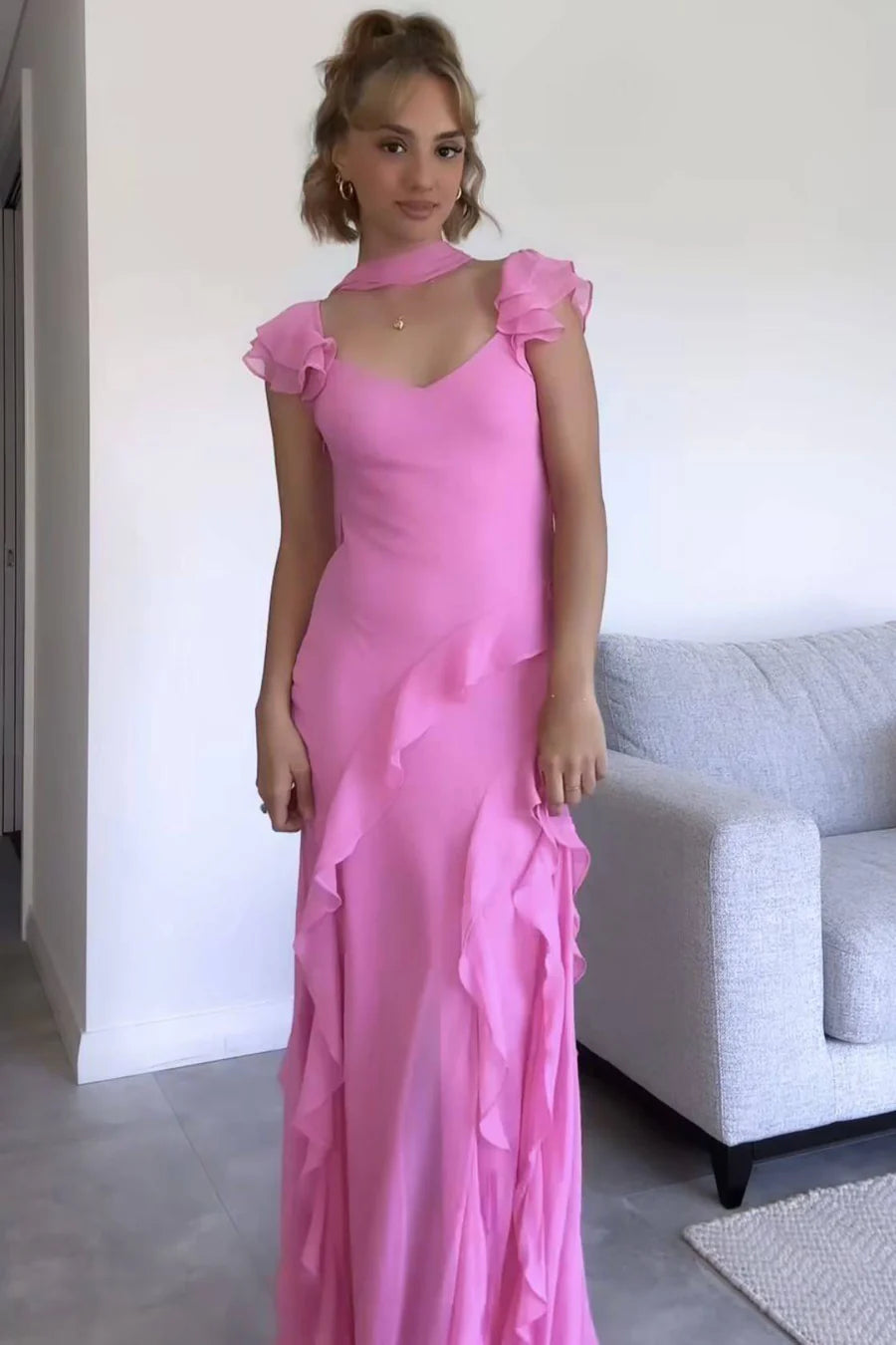 Elegant Sweetheart Neckline Ruffle Cap Sleeve Halter Tie Back Cascading Ruffle Satin Mermaid Evening Dress For Formal Evening Prom Wedding Guest Bridesmaid Gala