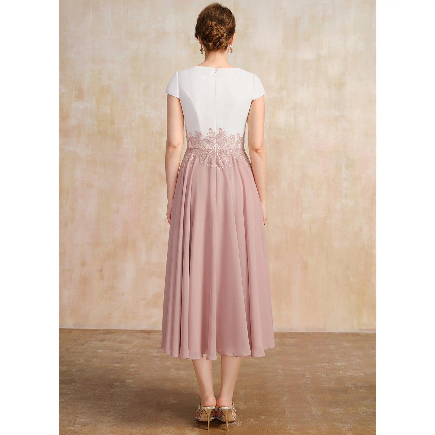 Elegant A-Line Boat Neck Short Sleeve Lace Dusty Pink Midi Mother of the Bride Dress