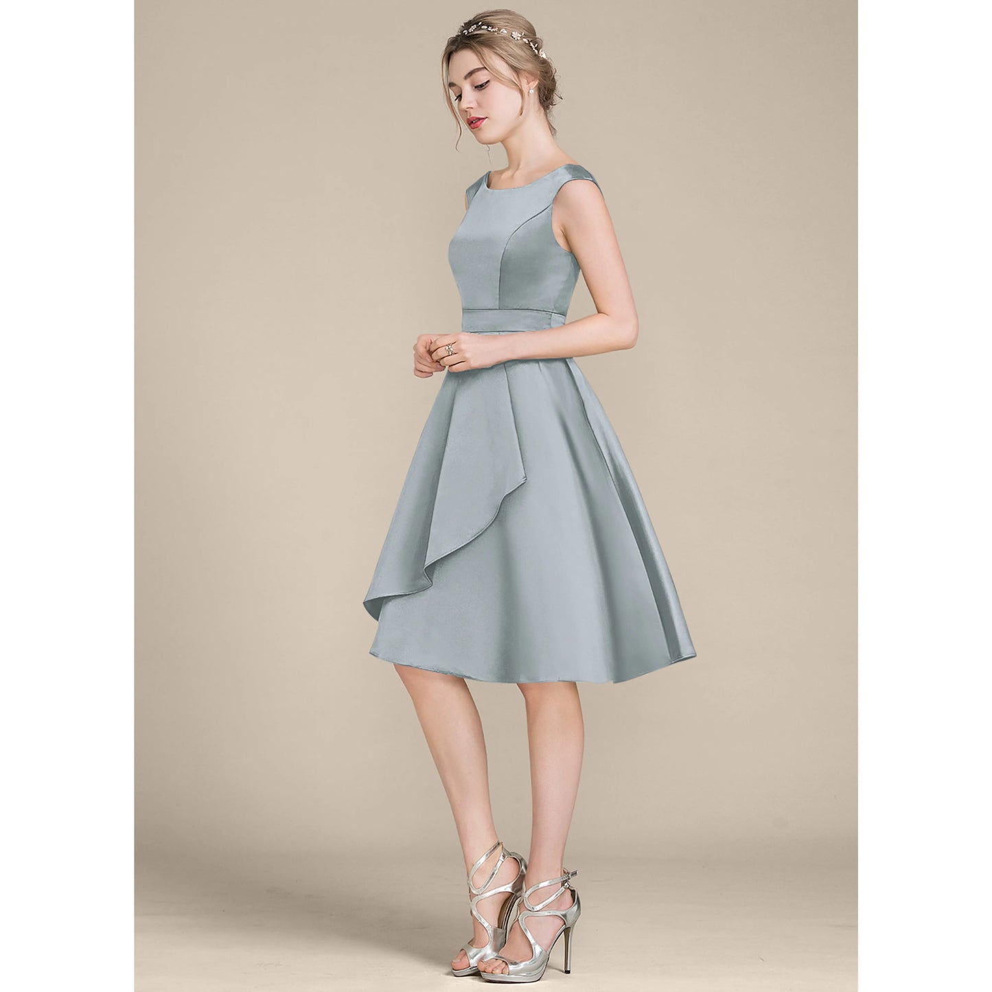 Elegant A-Line Boat Neck Sleeveless Pleated Dusty Blue Knee-Length Homecoming Dress
