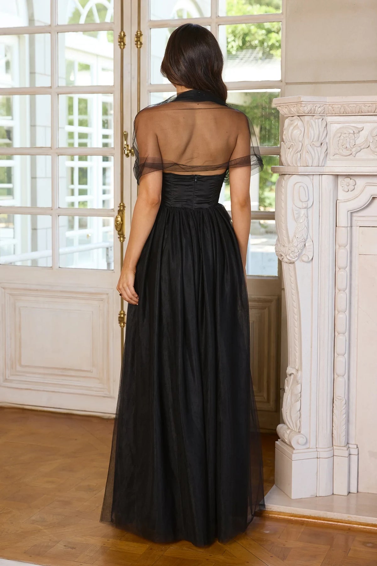 Elegant A-Line Halter Sweetheart Sleeveless Flowy Black Floor-Length Prom Dress