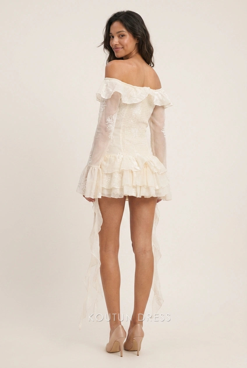 Elegant A-Line Off-Shoulder Long Sleeve Ruffled Lace Cream Short Homecoming Dresses