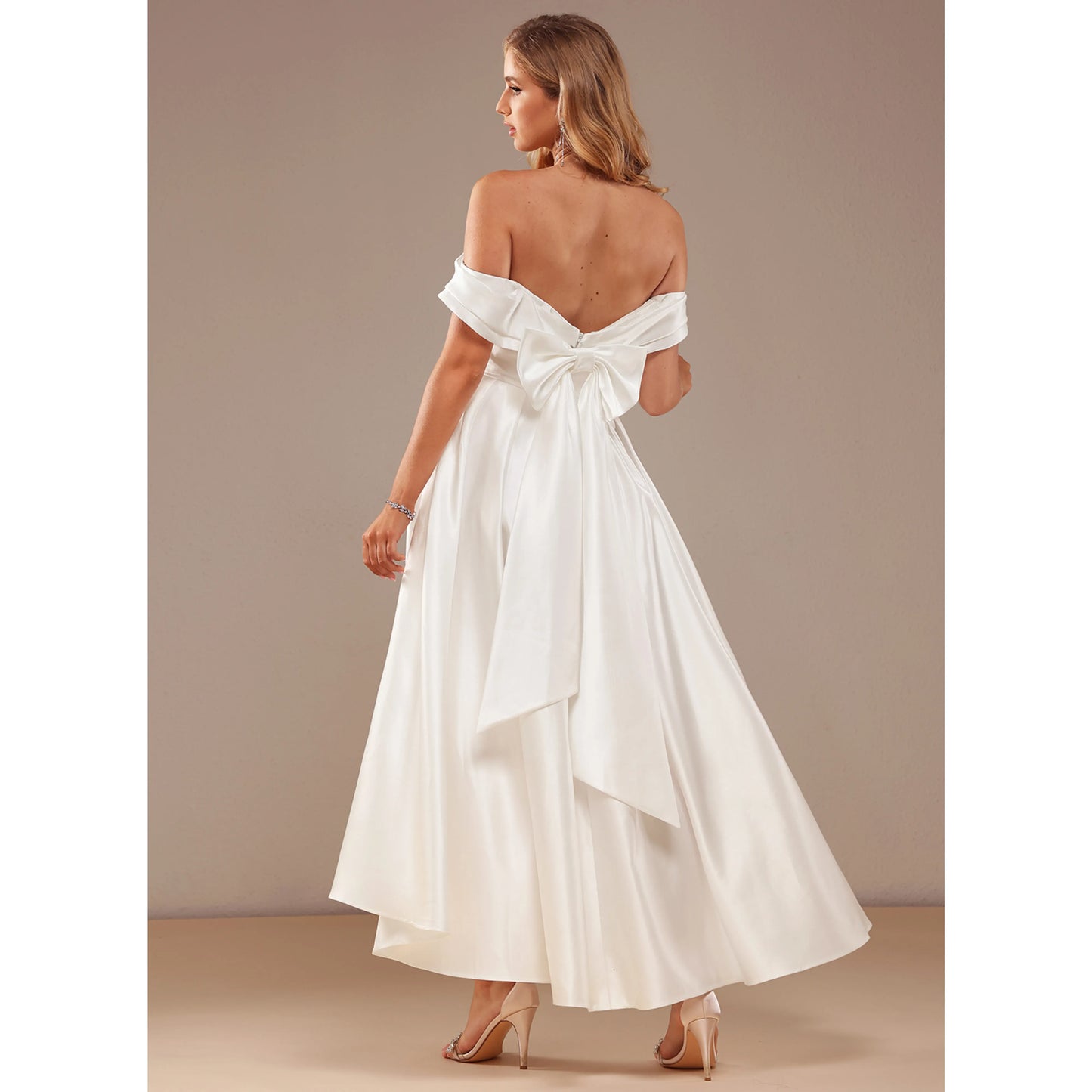 Elegant A-Line Off-Shoulder Sweetheart High-Low Bow-Back White Wedding Dresses Brides Gown