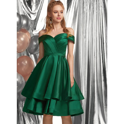 Elegant A-Line Off-Shoulder Sweetheart Tiered Emerald Green Short Homecoming Dress