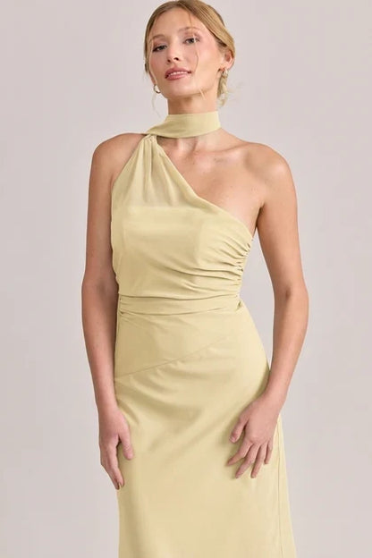 Elegant A-Line One-Shoulder Sleeveless Draped Flowy Pale Yellow Floor Bridesmaid Dress Women Gown