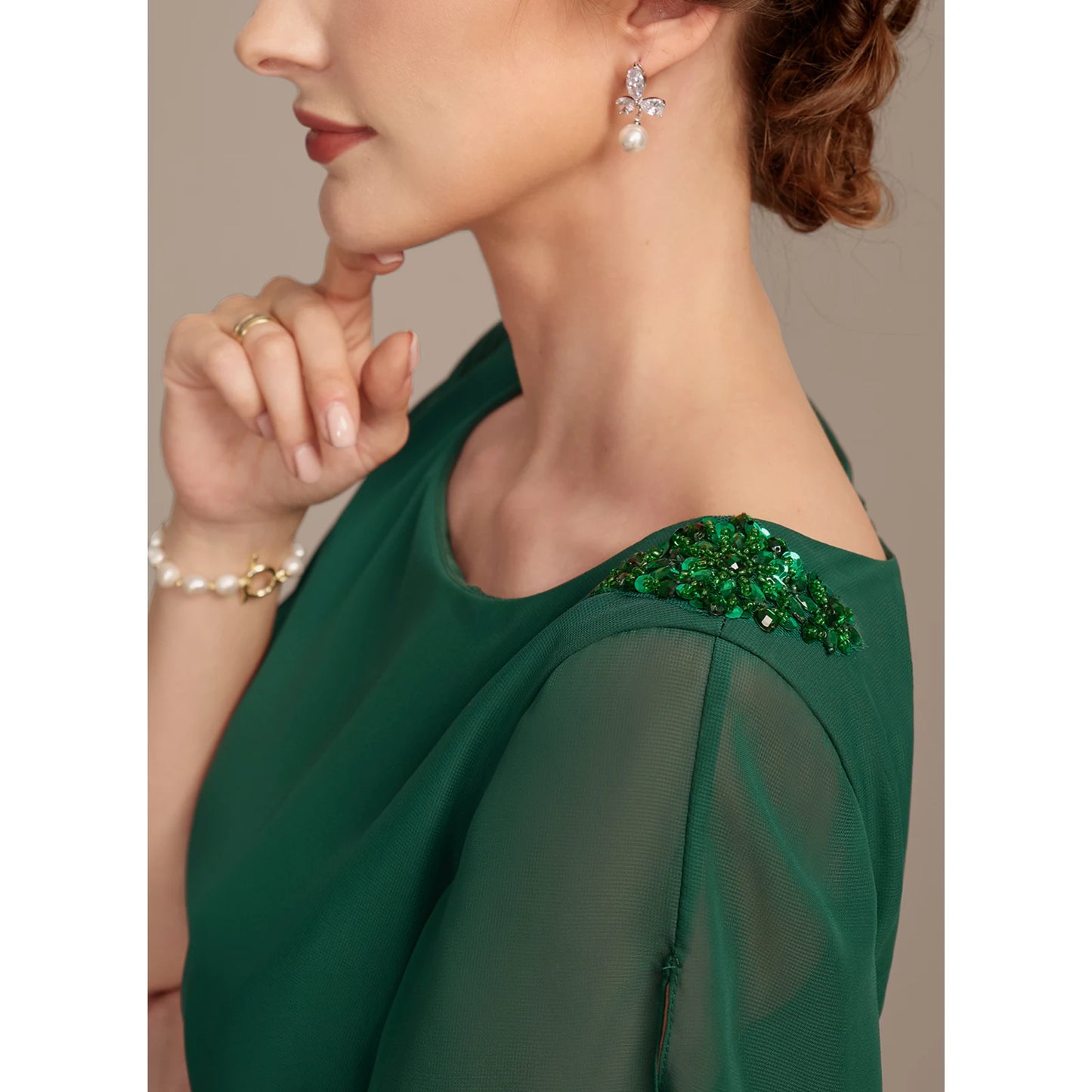 Elegant A-Line Round Neck Flutter Sleeve Beaded Emerald Knee Mother of the Bride Dress