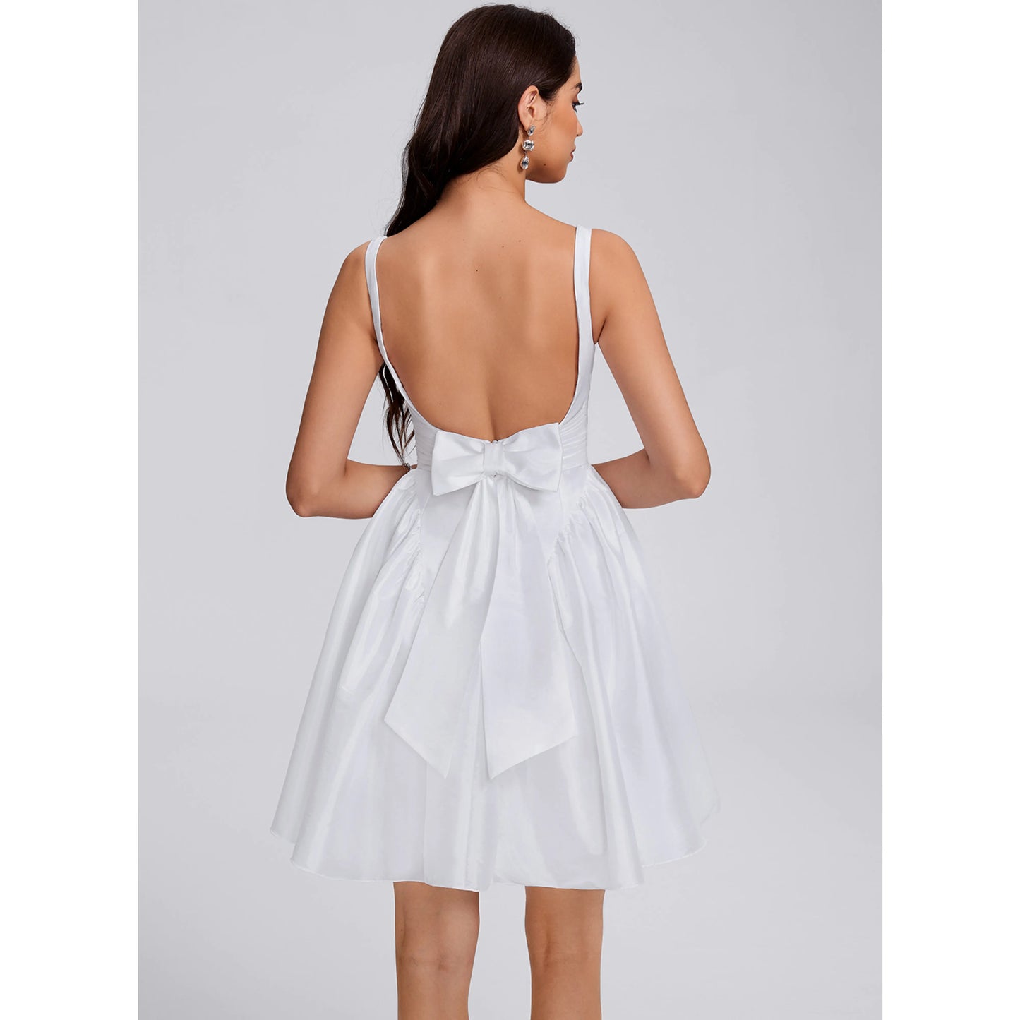 Elegant A-Line Square Neck Sleeveless Bow-Back White Short Homecoming Dress