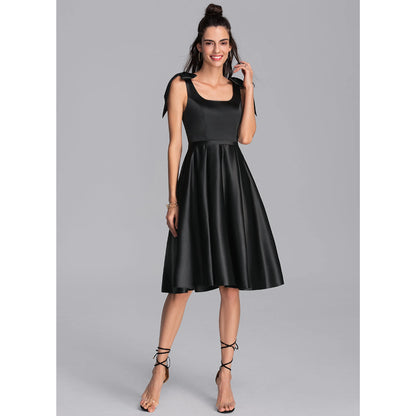 Elegant A-Line Square Neck Sleeveless Chic Black Knee-Length Homecoming Dress For Women