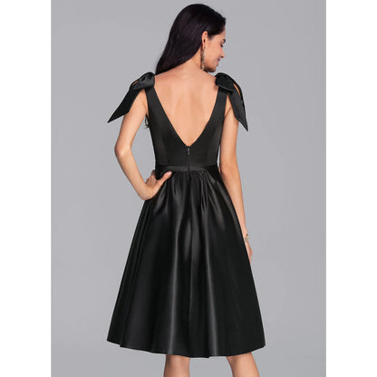 Elegant A-Line Square Neck Sleeveless Chic Black Knee-Length Homecoming Dress For Women