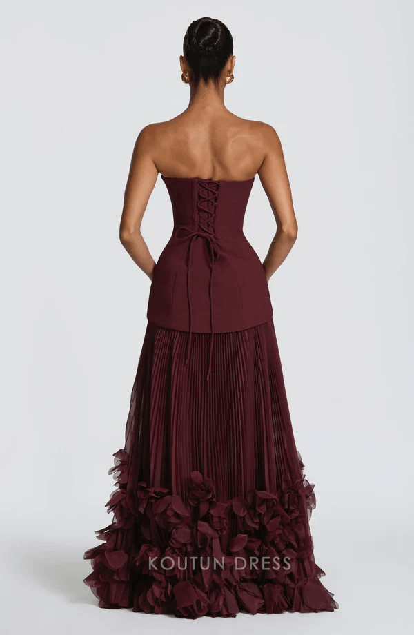 Elegant A-Line Strapless Pleated Ruffle Burgundy Floor-Length Prom Dresses Gown