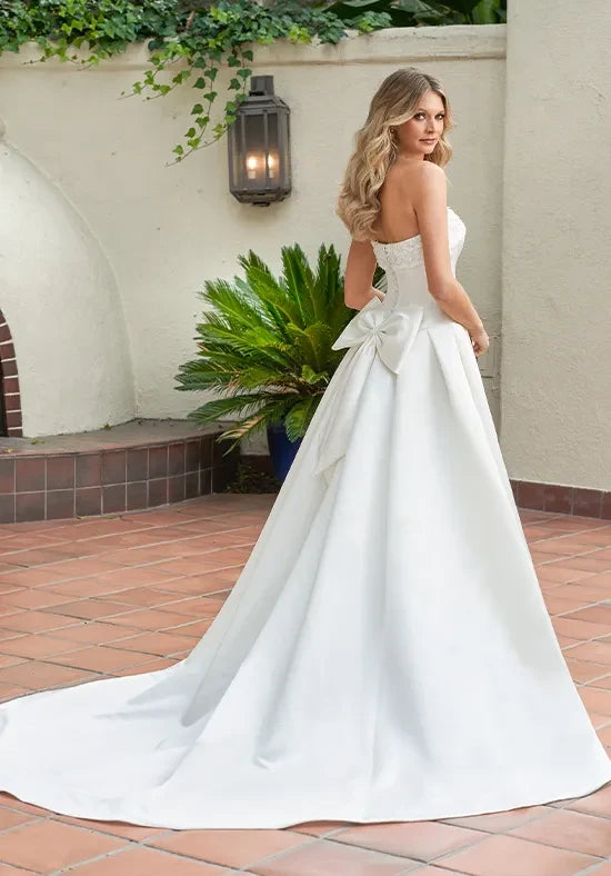 Elegant A-Line Strapless Sleeveless Beaded Bow Ivory Long Wedding Dresses Gown