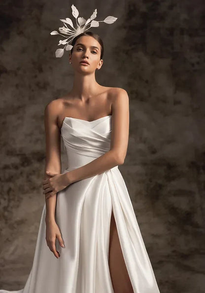Elegant A-Line Strapless Sleeveless Pleated Slit Ivory Long Wedding Dresses Women