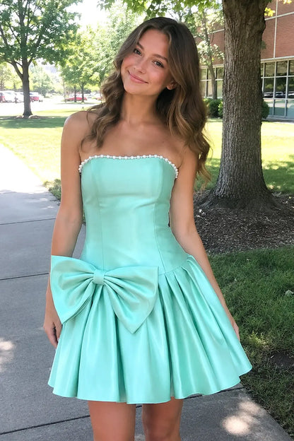 Elegant A-Line Strapless Sleeveless Ruched Bow Aqua Short Homecoming Dress for Women