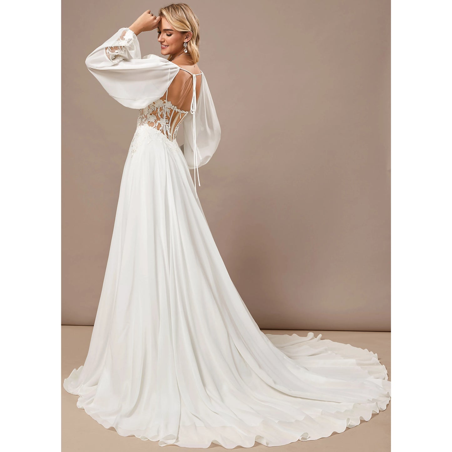 Elegant A-Line Sweetheart Long Sleeve Lace White Floor-Length Wedding Gown