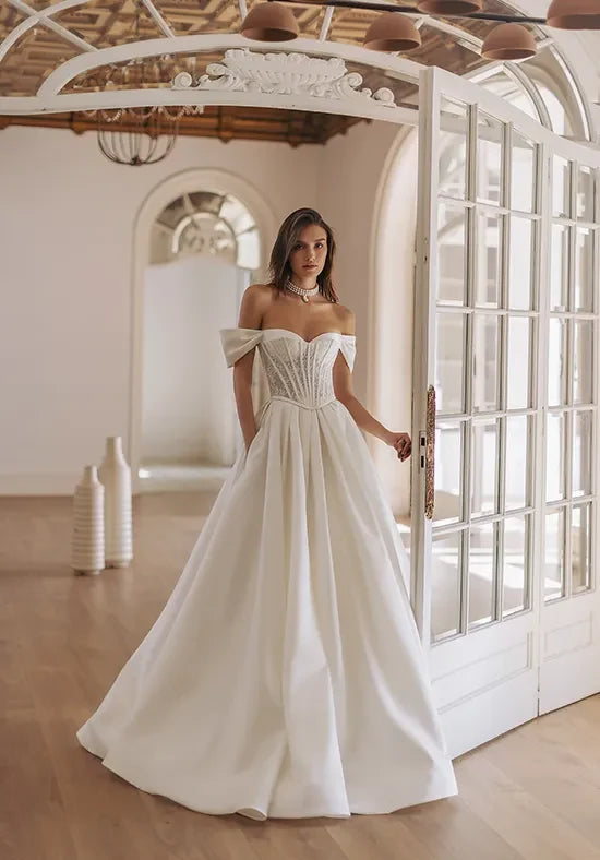 Elegant A-Line Sweetheart Off-Shoulder Corset Ivory Maxi Wedding Dresses Bridal Gown