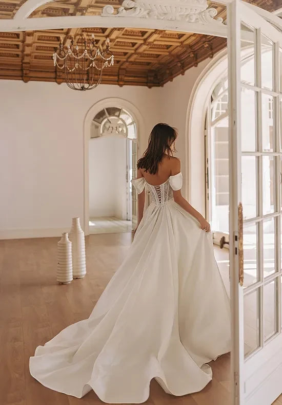 Elegant A-Line Sweetheart Off-Shoulder Corset Ivory Maxi Wedding Dresses Bridal Gown