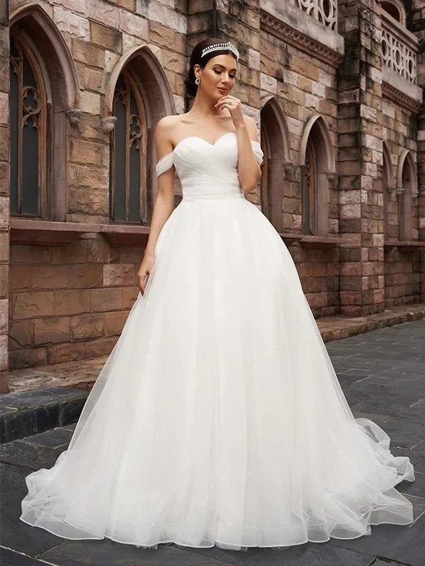 Elegant A-Line Sweetheart Off-Shoulder Princess Flowy Ivory White Floor-Length Wedding Dresses for Bride