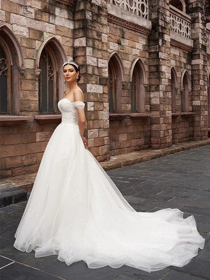 Elegant A-Line Sweetheart Off-Shoulder Princess Flowy Ivory White Floor-Length Wedding Dresses for Bride